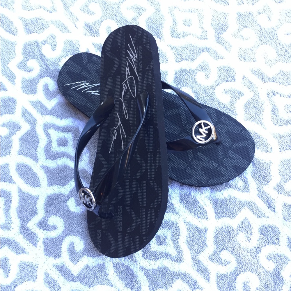 🆕Michael Kors Jet Set Flip Flops - Picture 3 of 4